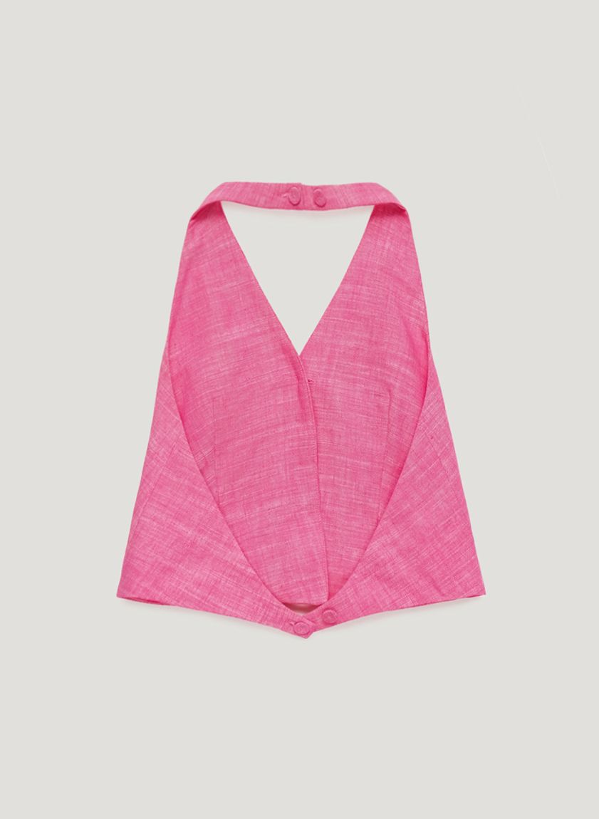 Fuchsia vest with an open back 