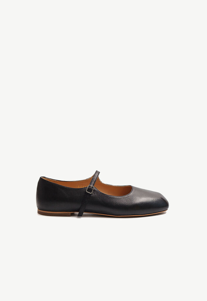 Black Mary Jane with square toe