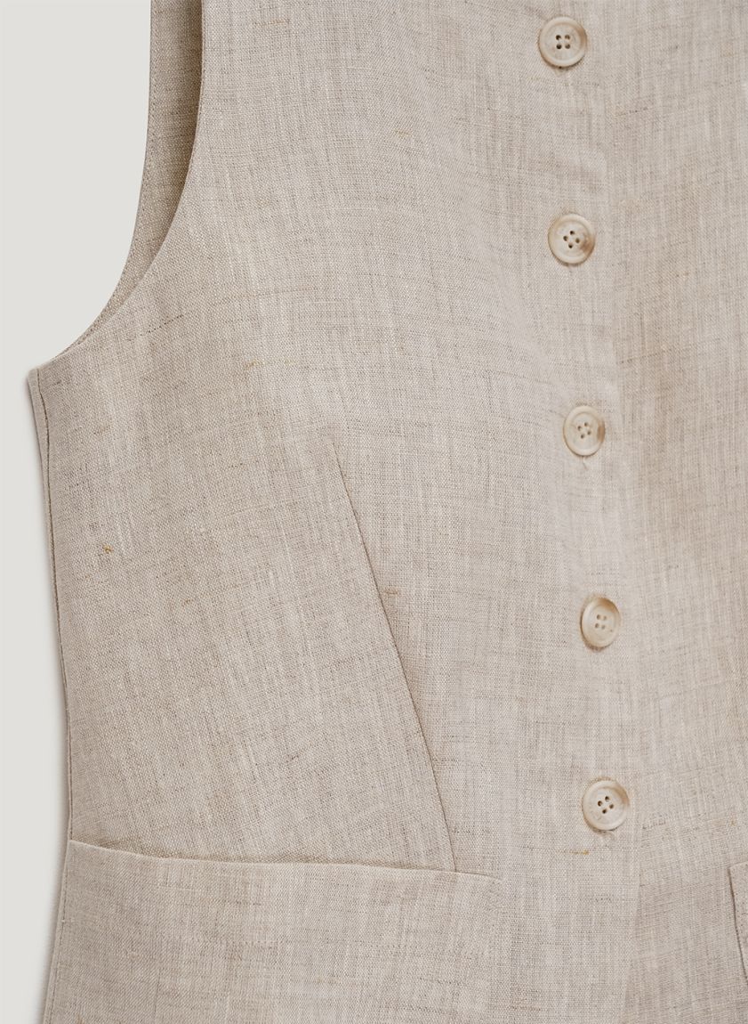 Beige linen vest with patch pockets