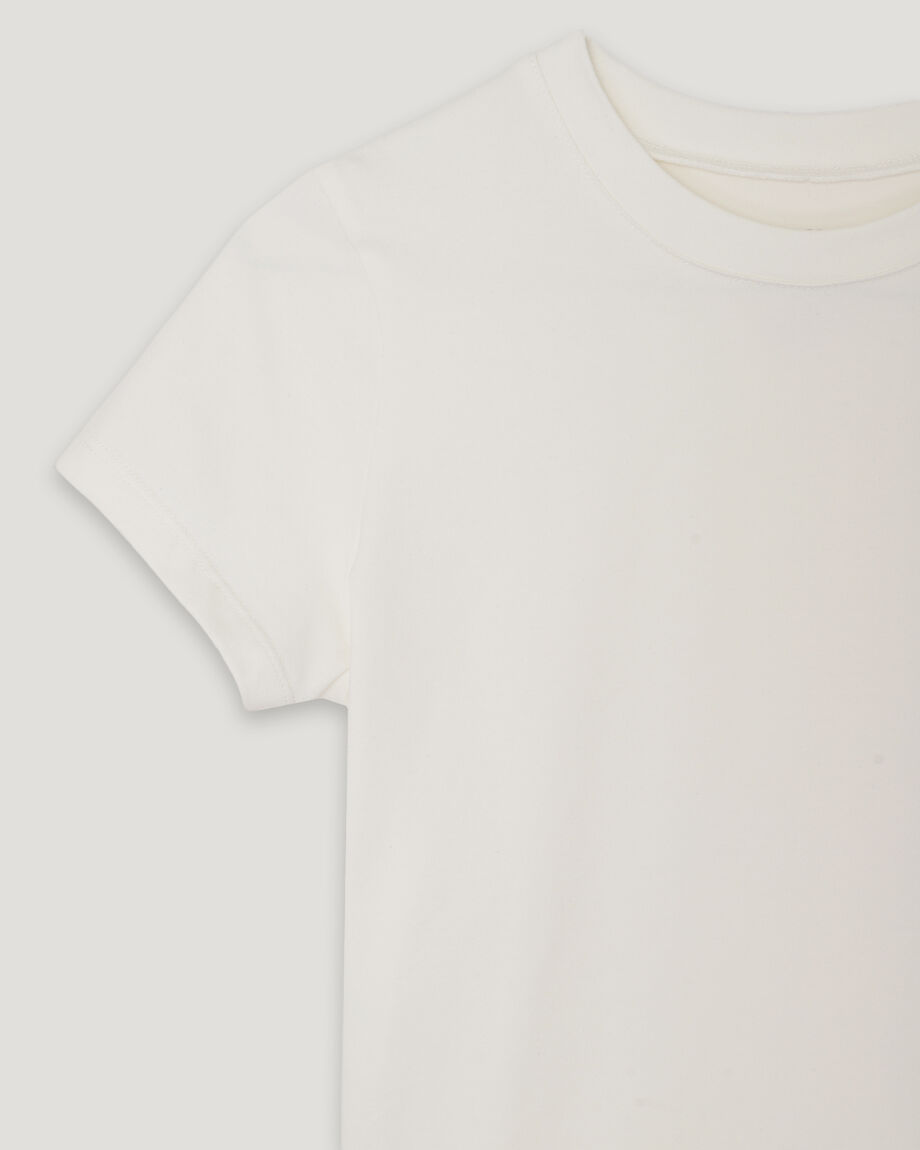 Футболка молочна slim fit