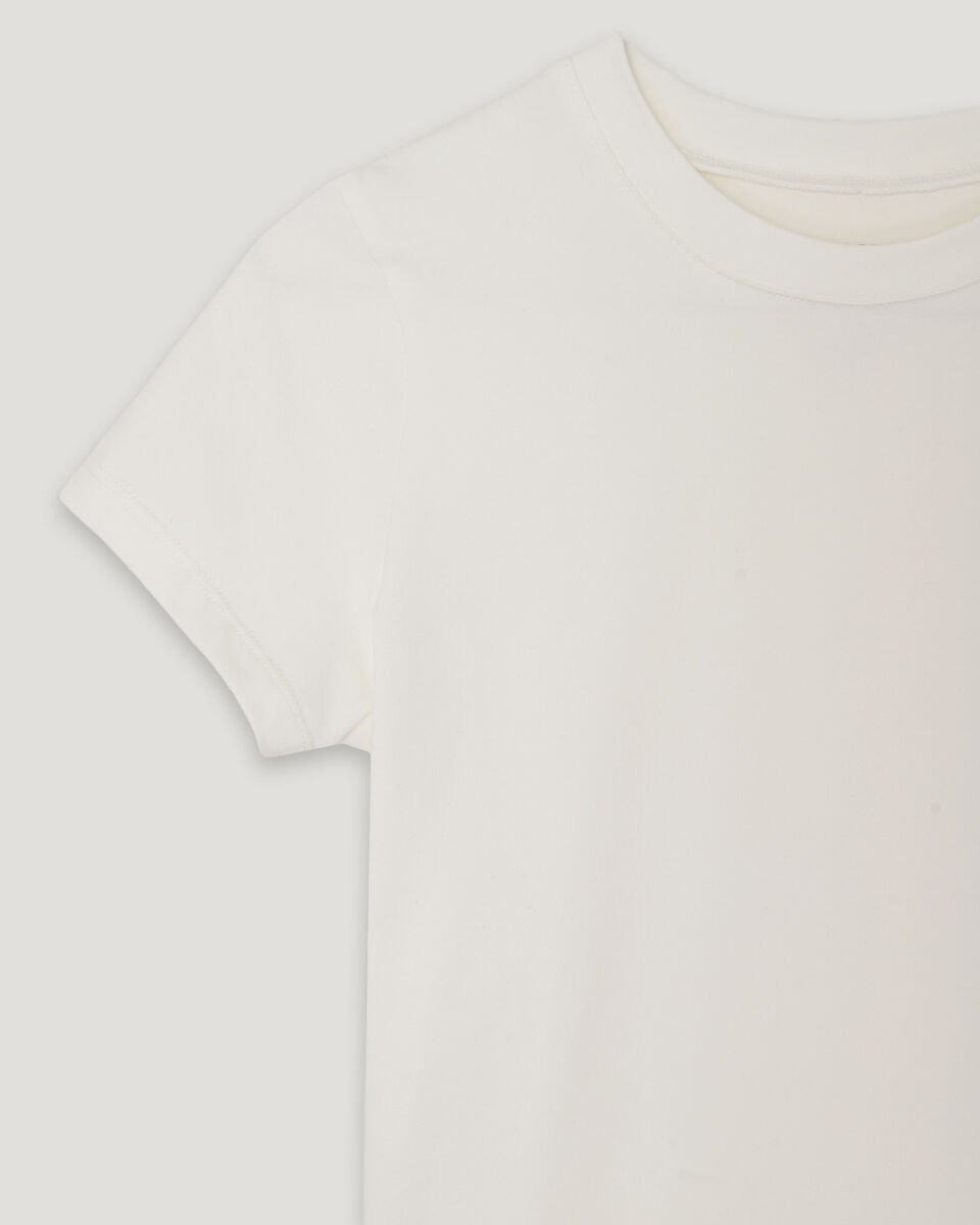 Футболка молочна slim fit