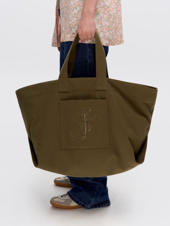 Khaki shopper bag with an embroidery