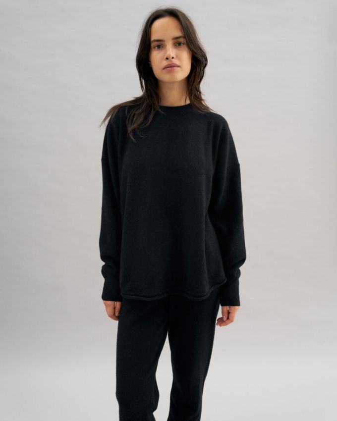 Black 30% cashmere sweater