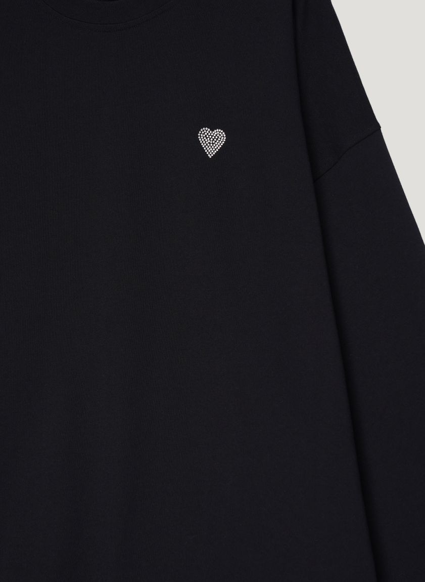 Black Oversized Dense Long Sleeve "Heart"