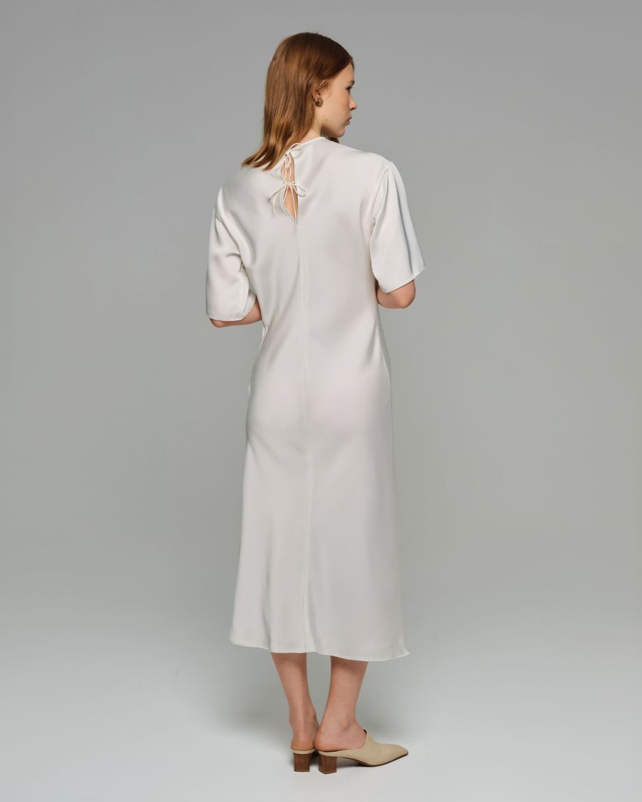 Milk dress with ties on the back