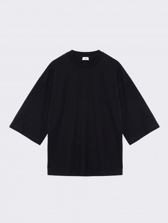 Women's black T-shirt with dropped shoulders