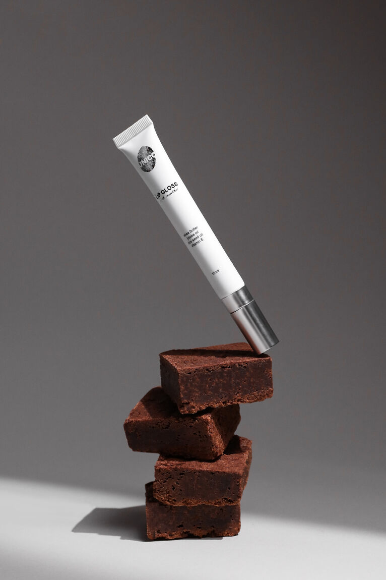 Lip Gloss With Menthol Brownie
