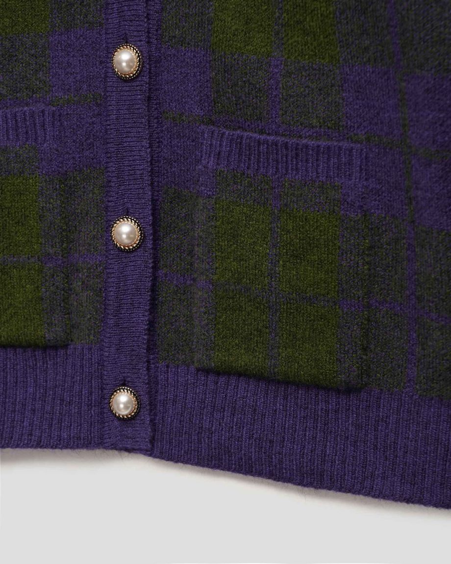 Green knitted cardigan in purple check