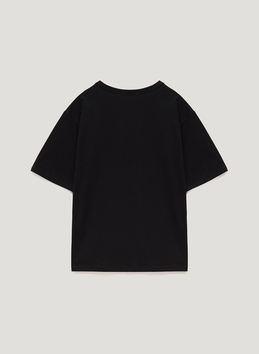 Women's black oversized T-shirt with embroidery "Red Ruta"