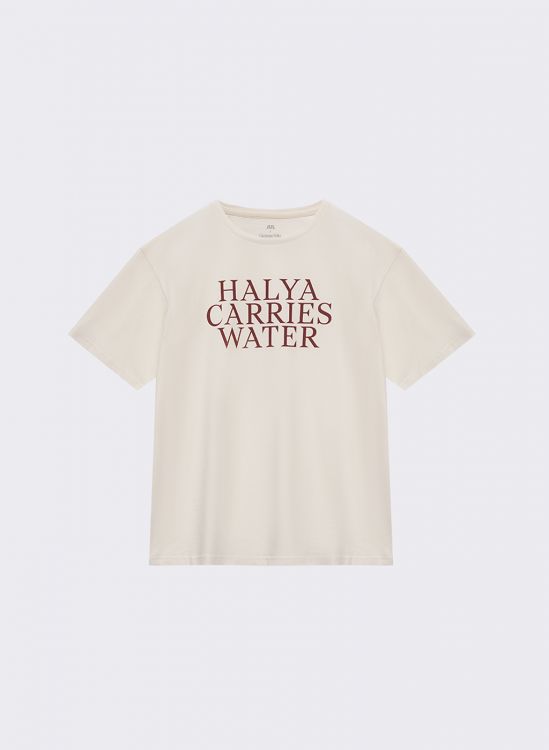 Молочна чоловіча  футболка Halya Carries Water