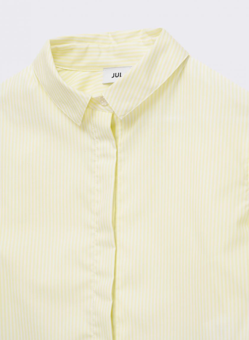 Yellow shortened shirt