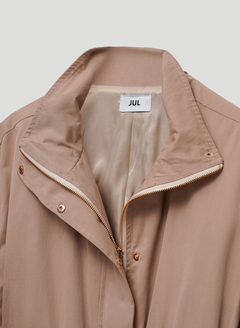 Beige fitted jacket