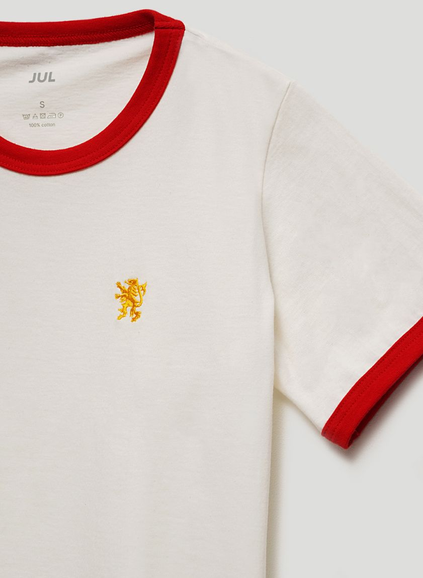 White T-shirt with lion embroidery in red edging