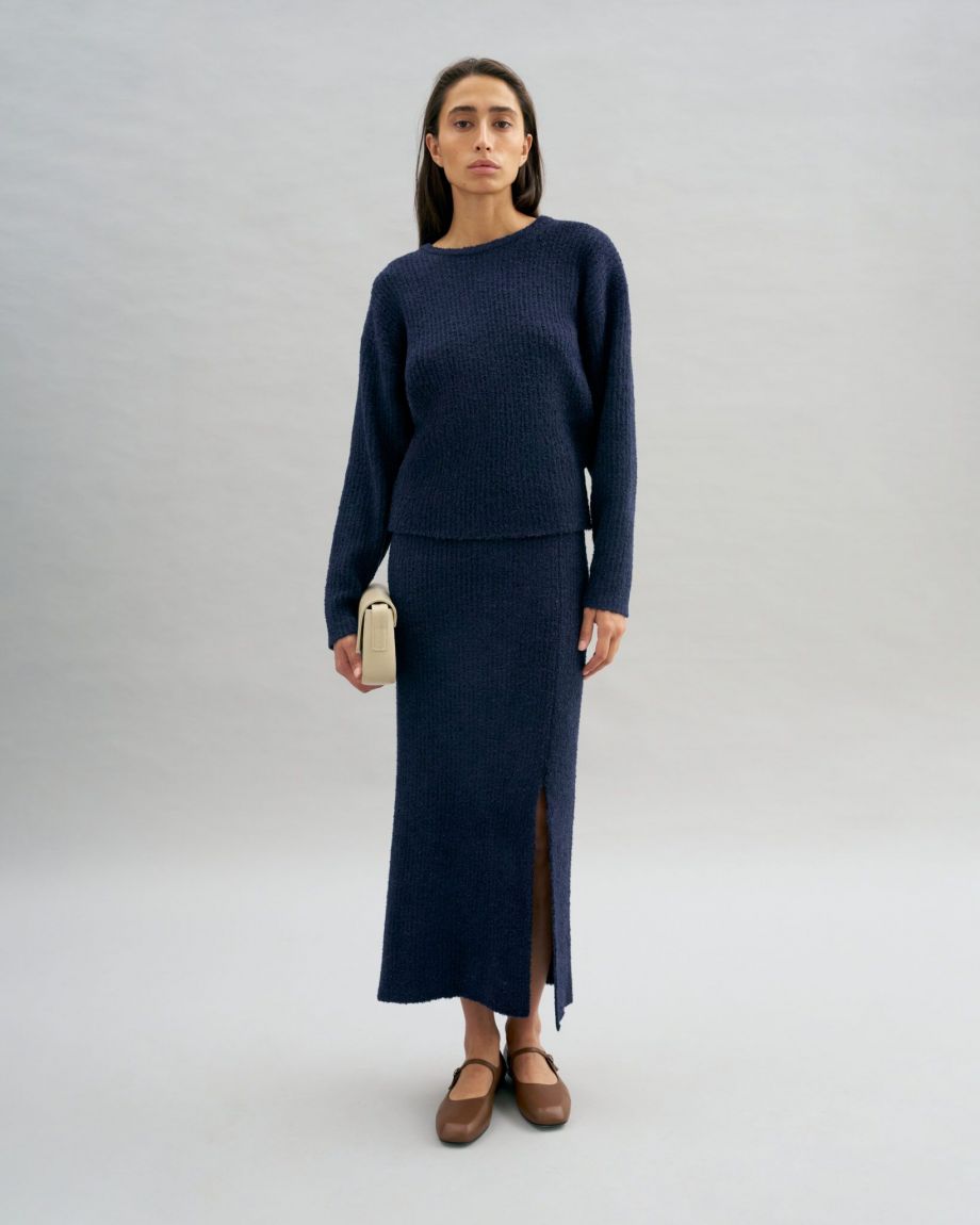 Blue knitted skirt