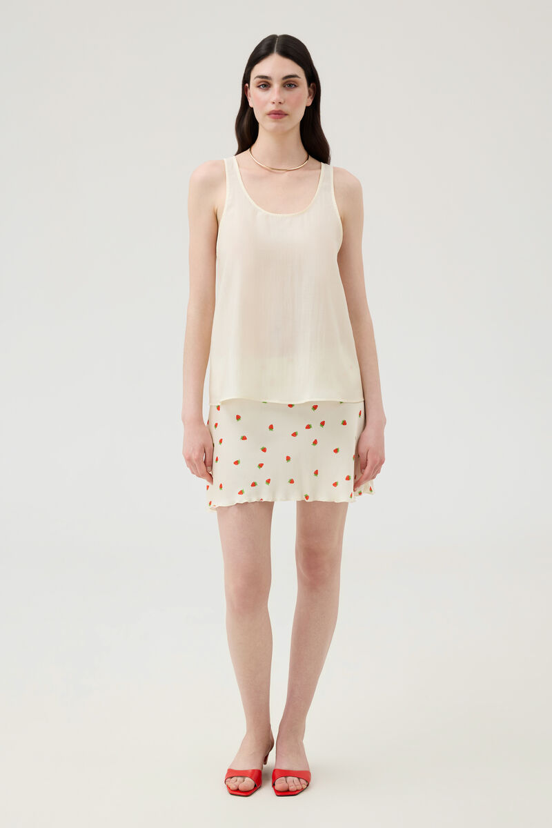Milky Mini Skirt in Strawberry Print