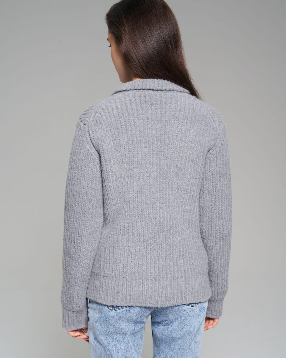 Gray knitted sweater with a collar