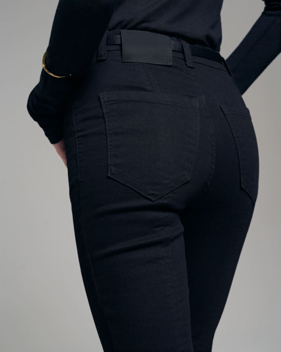 Black jeans with slits