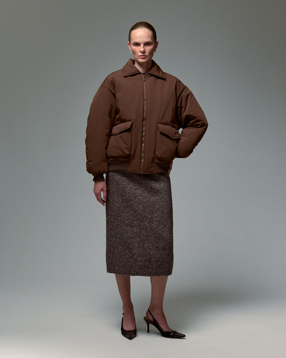 Бомбер oversize з накладними кишенями шоколадний