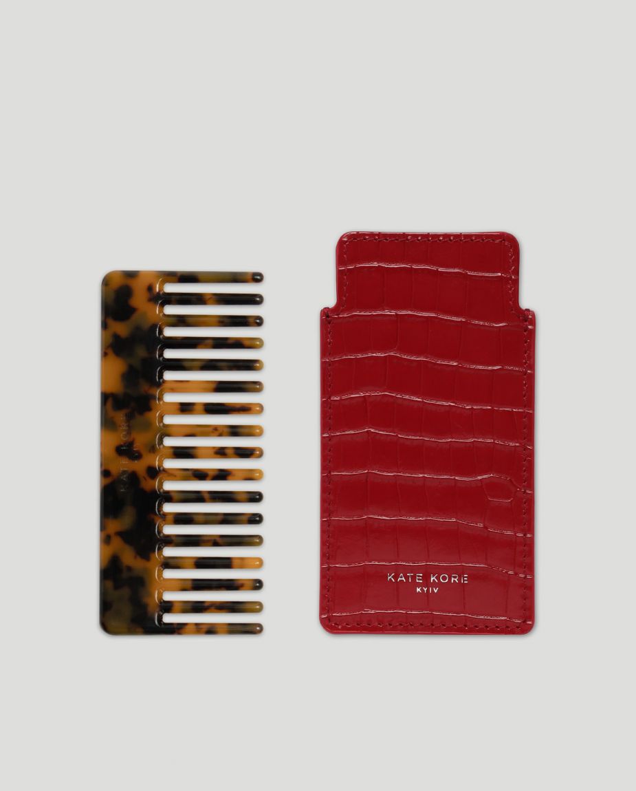 Amber hair comb with a red Croco case