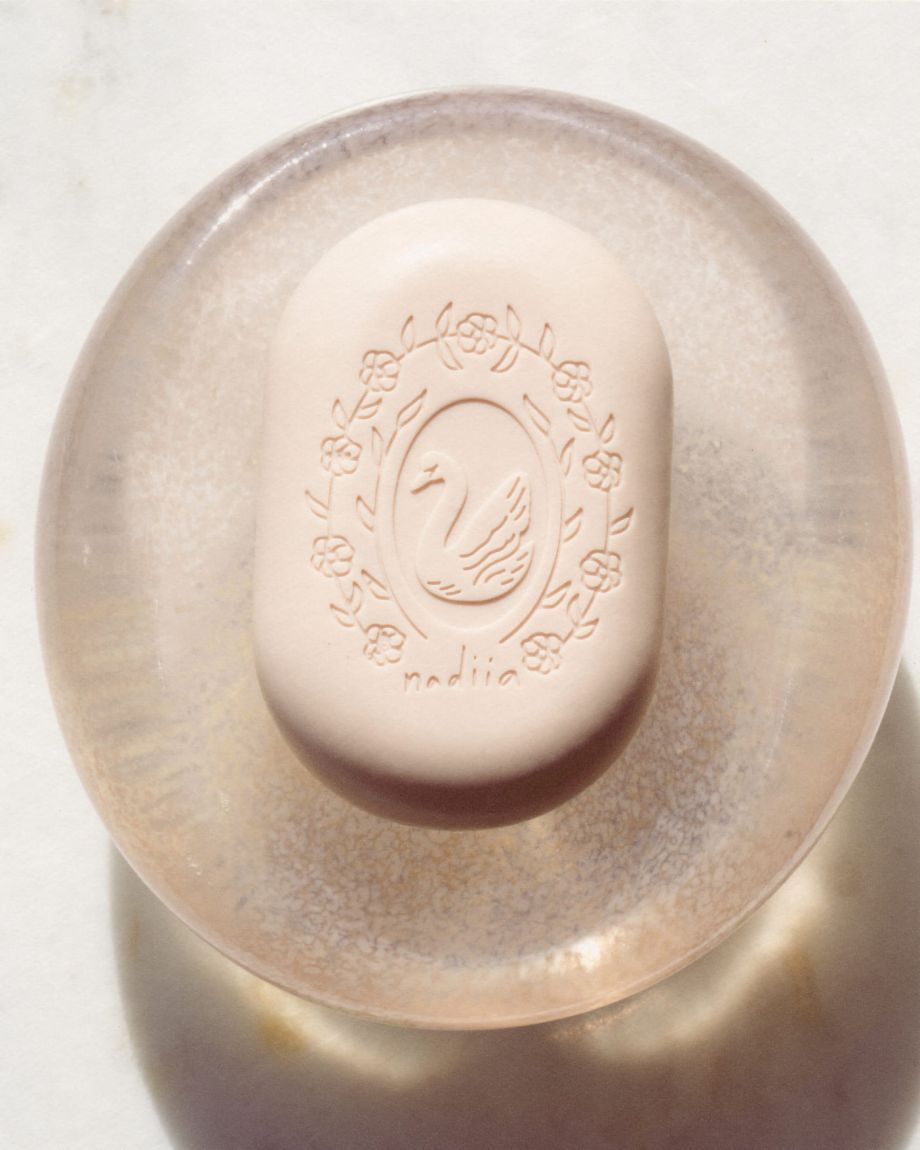 "Swan" perfumed soap