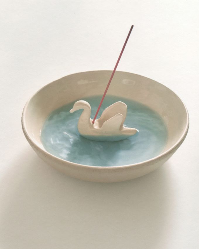 Ceramic incense plate with swan figure "Swan"