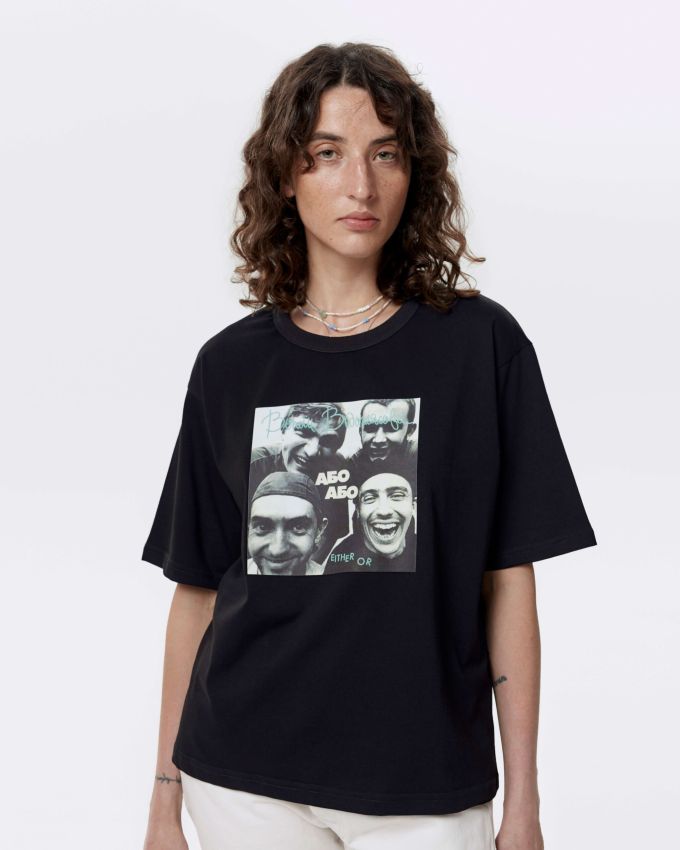 WOMEN'S BLACK T-SHIRT «EITHER OR NOT»