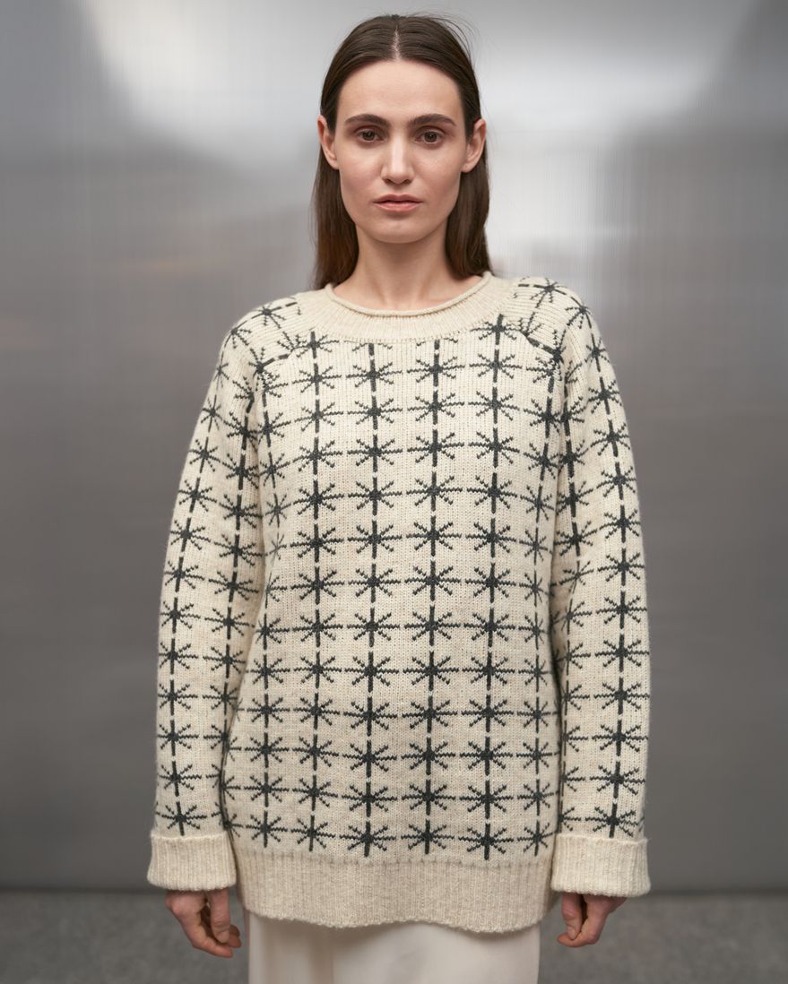 Milk star print knitted sweater