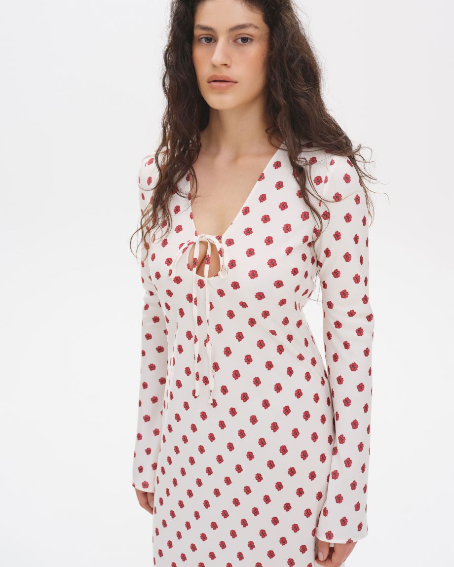 Milk dress with a neckline "Red Ruta"