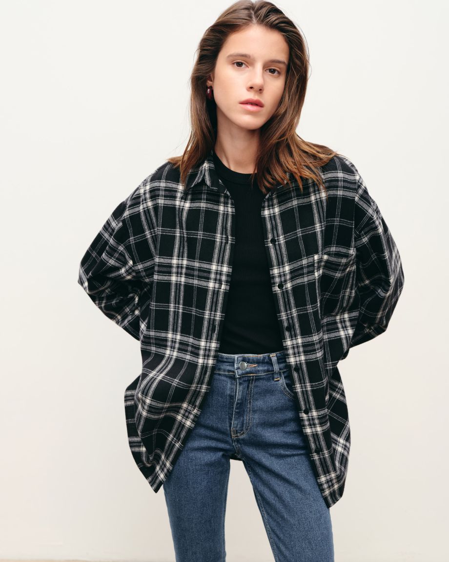 Oversized black-white checked shirt