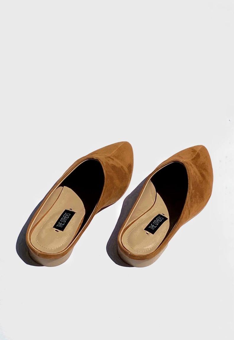 Brown suede mules with a front seam