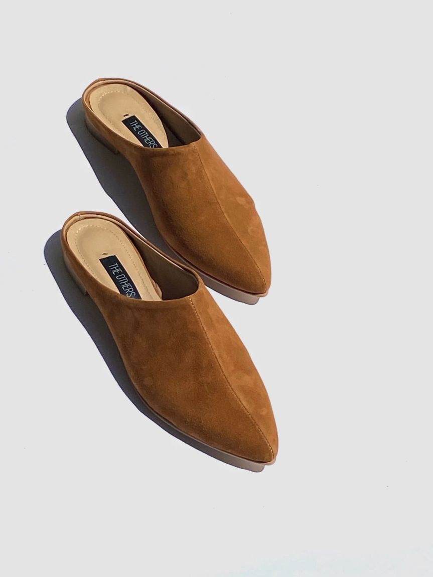 Brown suede mules with a front seam