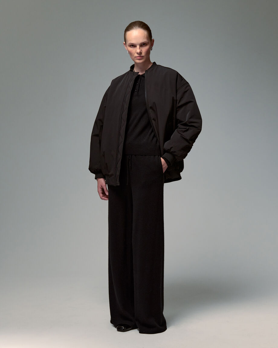 Бомбер чорний oversize